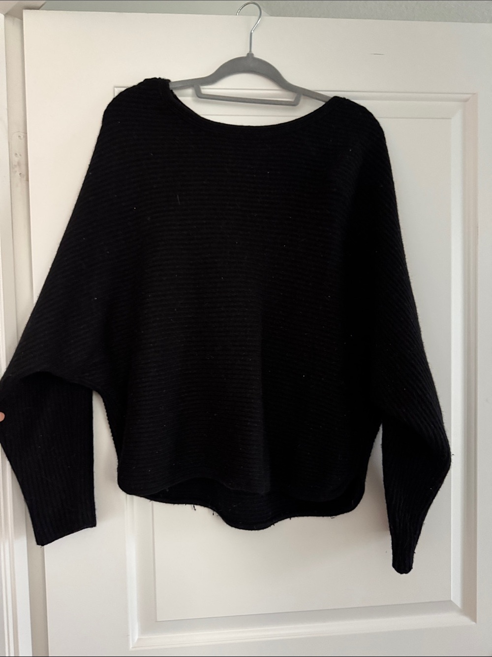 Women's Black Ribbed Scoop-Neck Sweater - Classic Cozy Pullover
